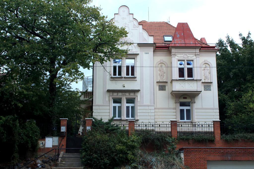 Historic Villa Apartments Πράγα Εξωτερικό φωτογραφία