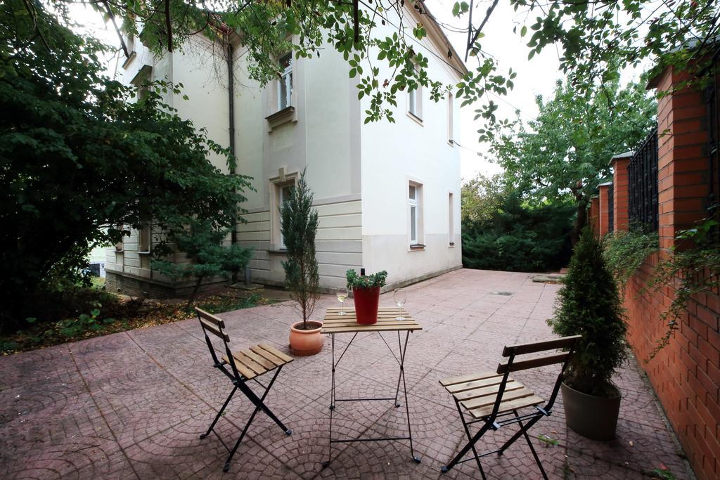 Historic Villa Apartments Πράγα Δωμάτιο φωτογραφία